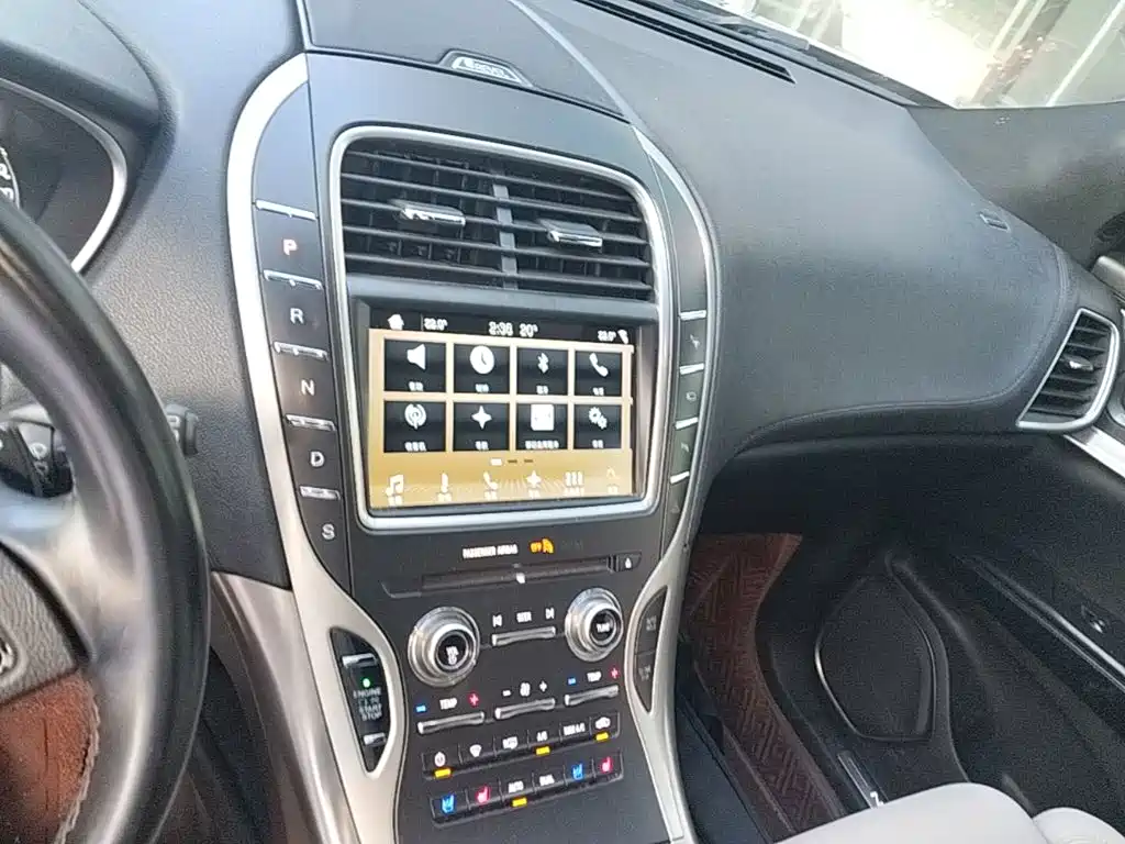 Lincoln MKX — миниатюра 13