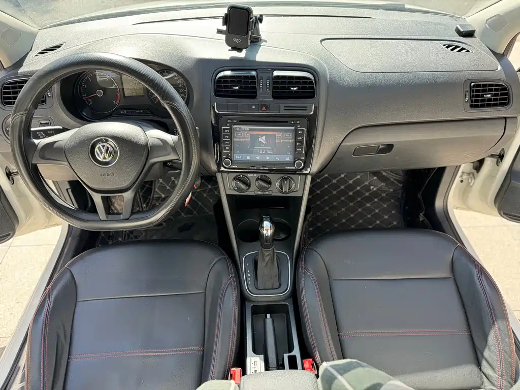 Volkswagen Polo — миниатюра 5
