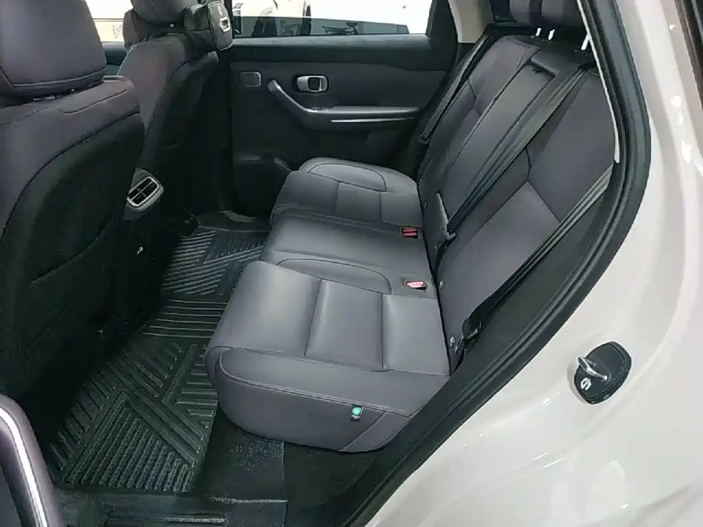 Leapmotor Leapmotor C10 — миниатюра 17