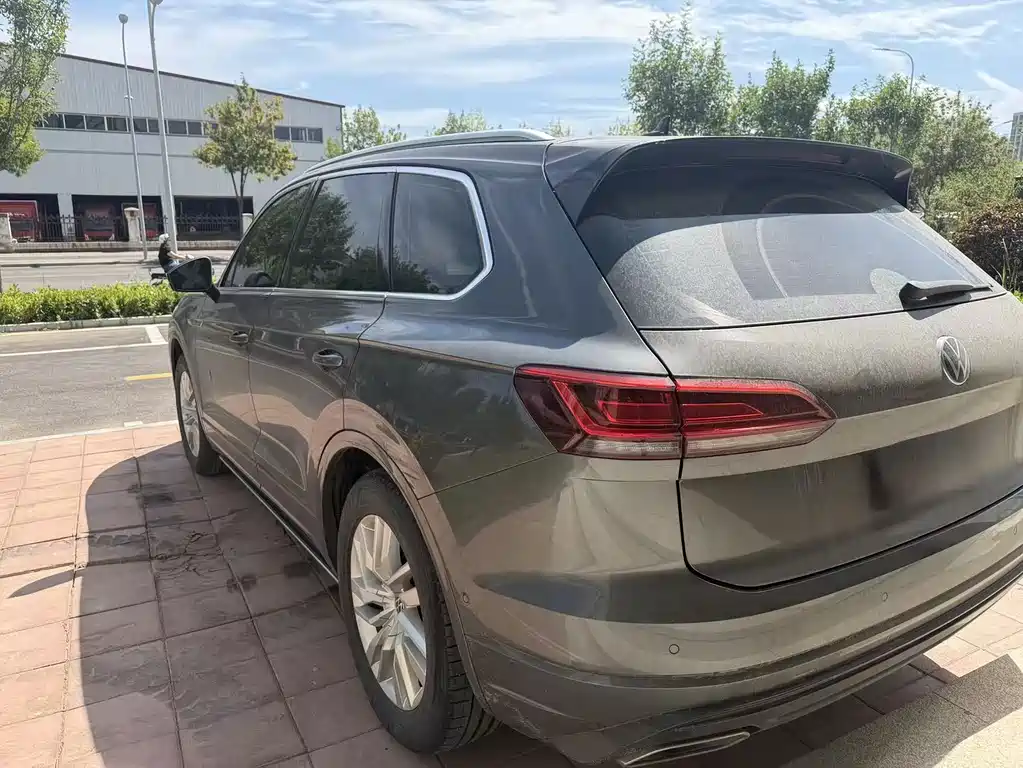 Volkswagen Touareg — миниатюра 7
