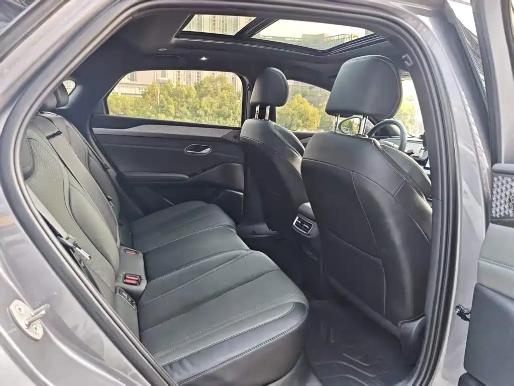 BYD Qin L — миниатюра 9