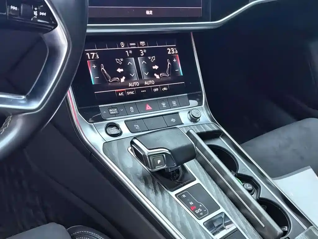 Audi A7L — миниатюра 9