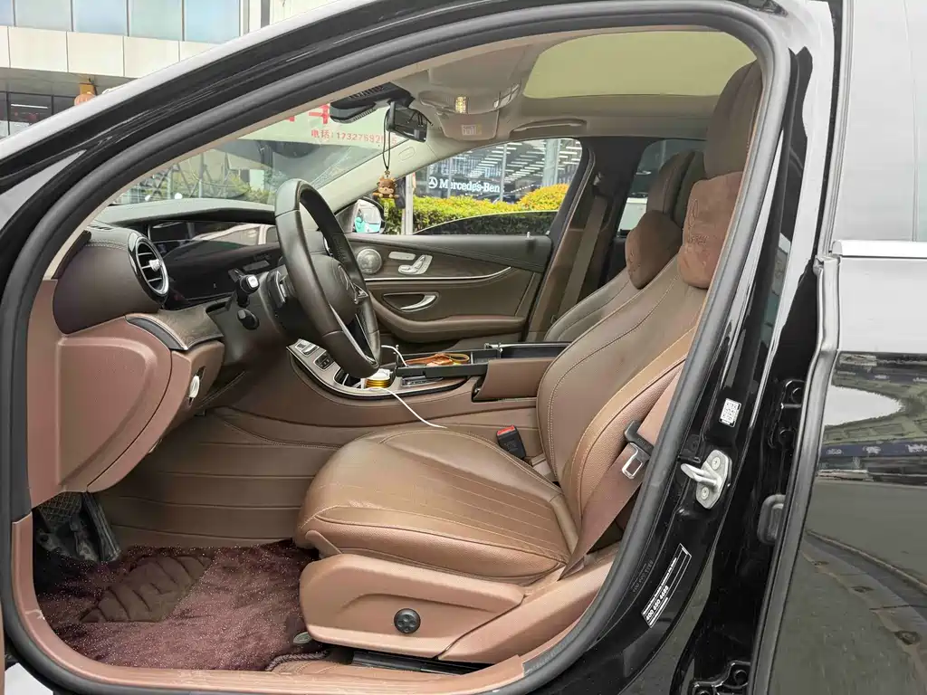 Mercedes-Benz E-Class — миниатюра 4