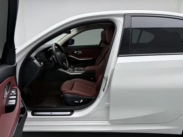 BMW 3 Series — миниатюра 13