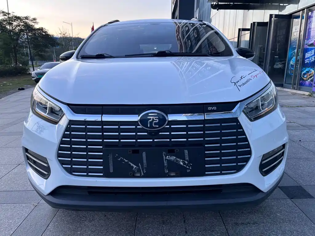 BYD Yuan EV