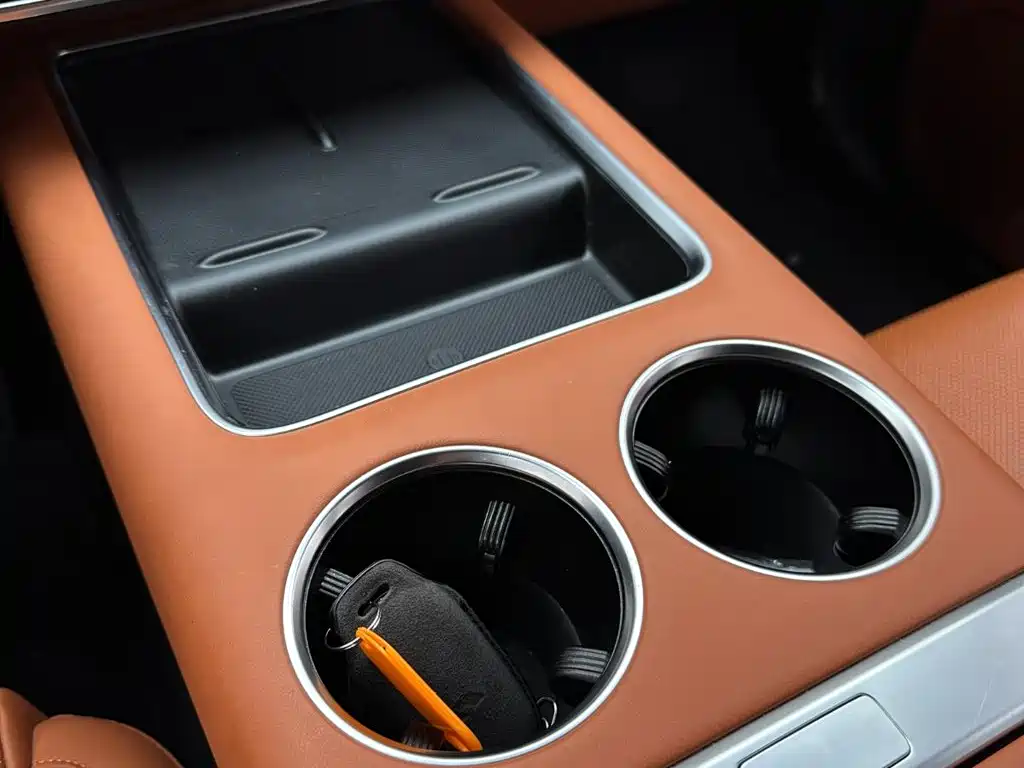 Li Auto Li L8 — миниатюра 15