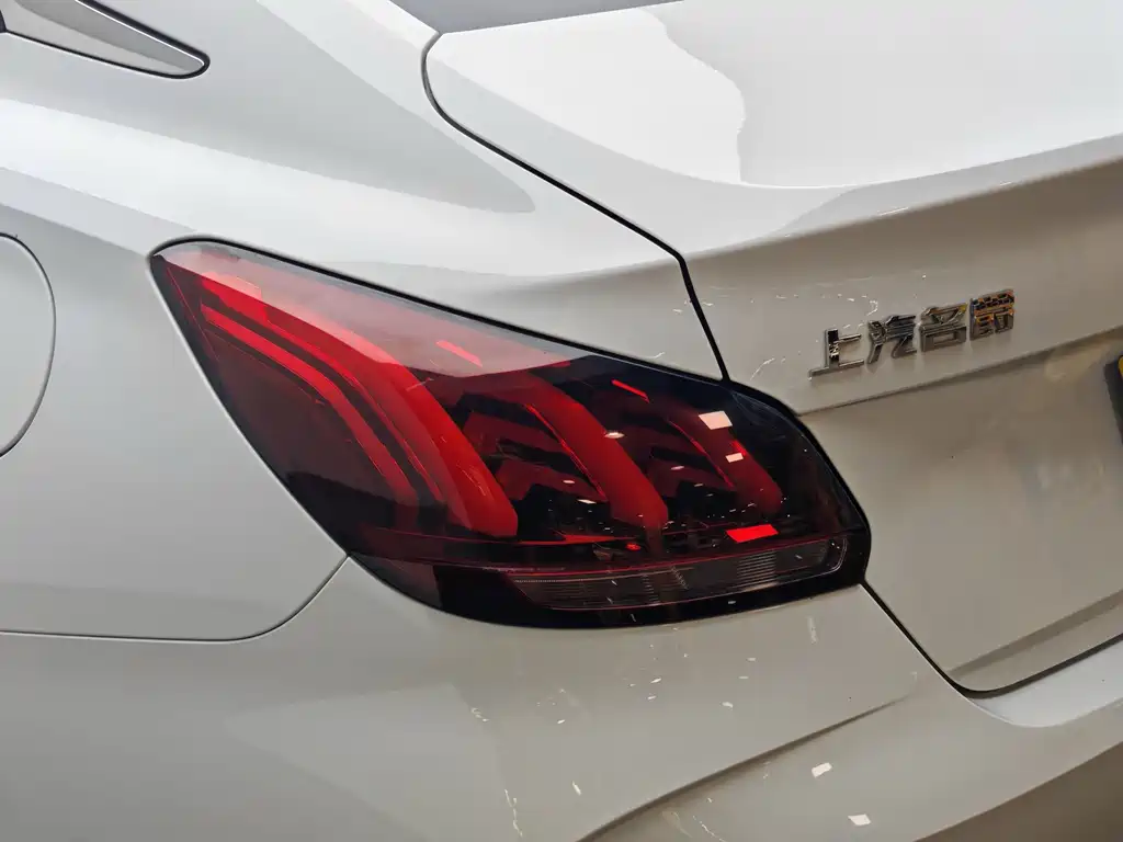 MG MG5 — миниатюра 7