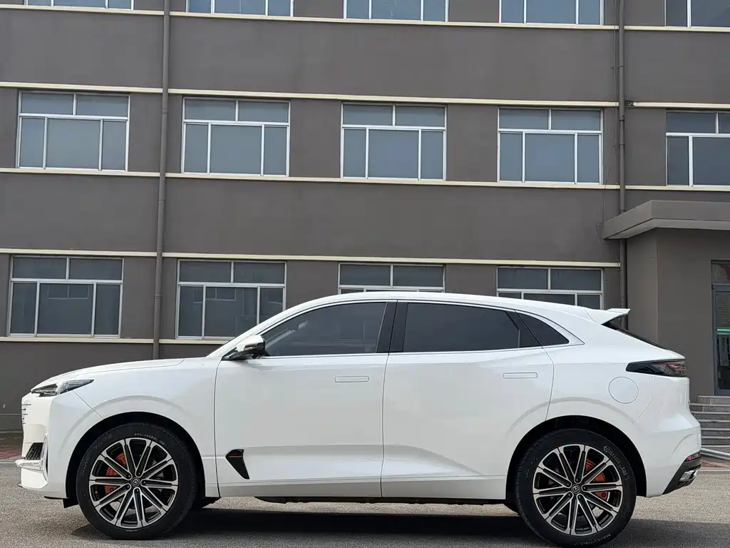 Changan UNI-K iDD — миниатюра 3