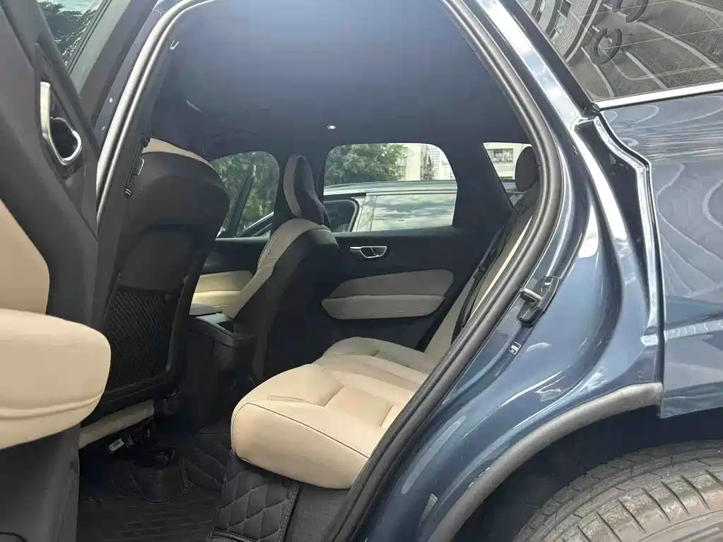 Volvo XC60 — миниатюра 4
