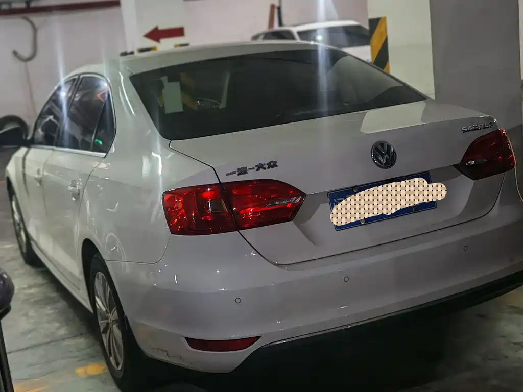 Volkswagen Sagitar — миниатюра 4