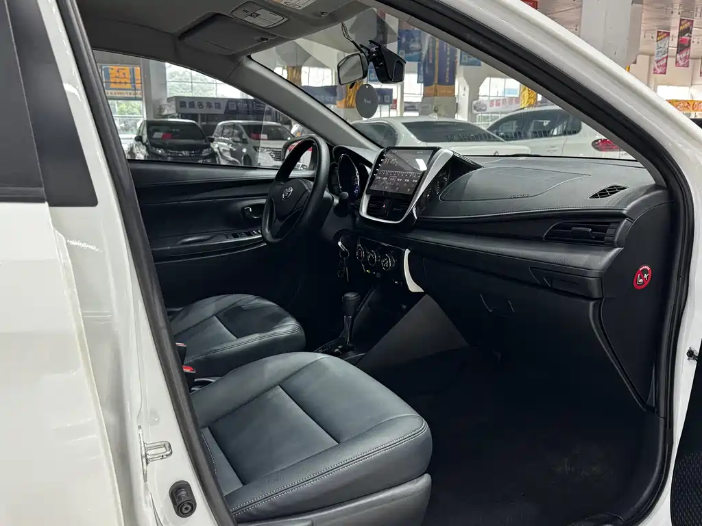 Toyota Vios FS — миниатюра 9