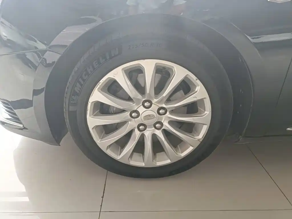 Cadillac XTS — миниатюра 23