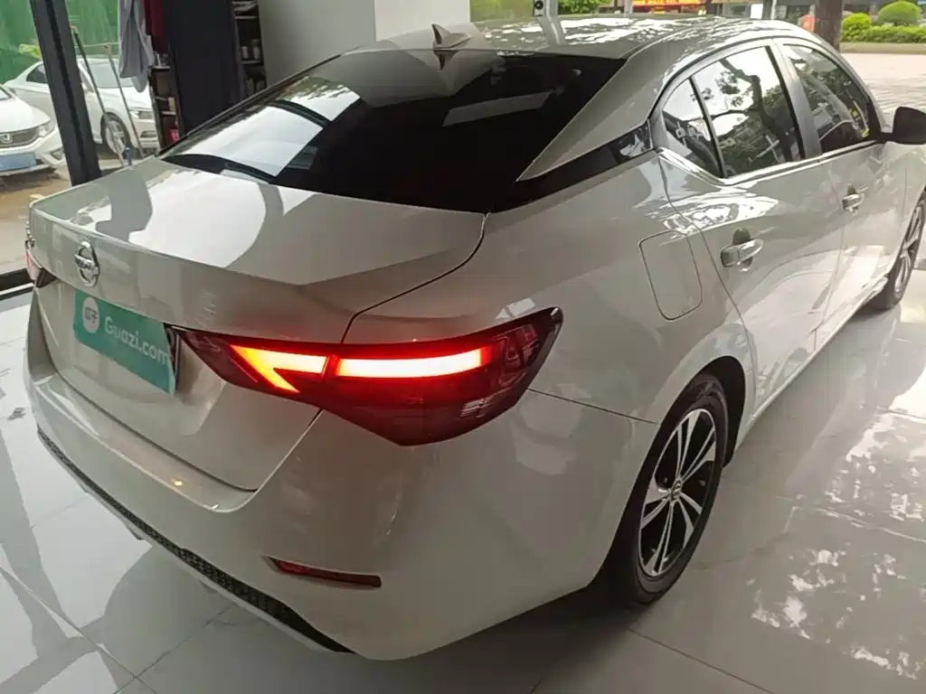 Nissan Sylphy — миниатюра 7