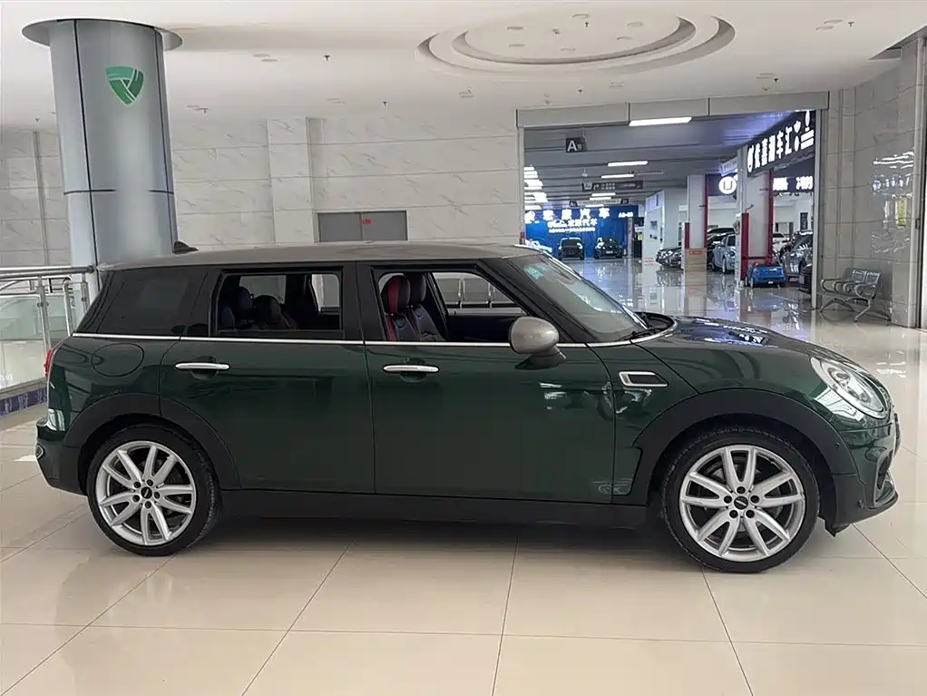 MINI CLUBMAN