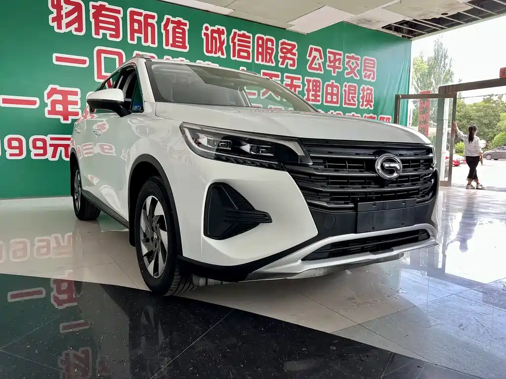2020 GAC Trumpchi GS4 - zdjęcie 1 z 6