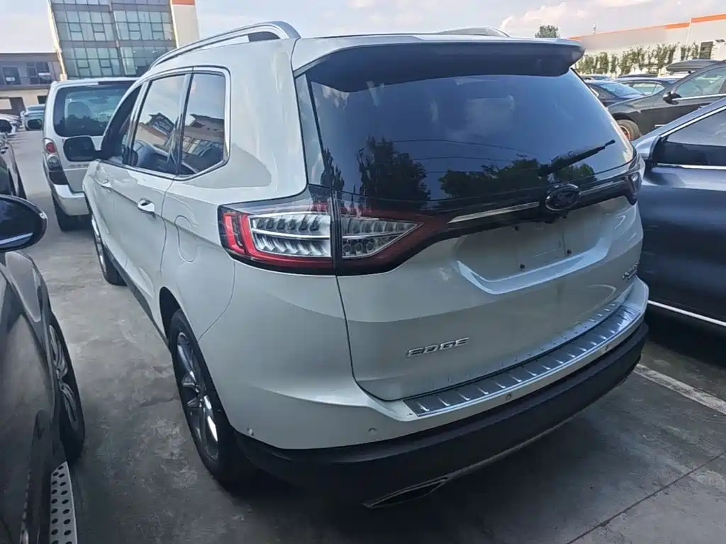 Ford Edge — миниатюра 5
