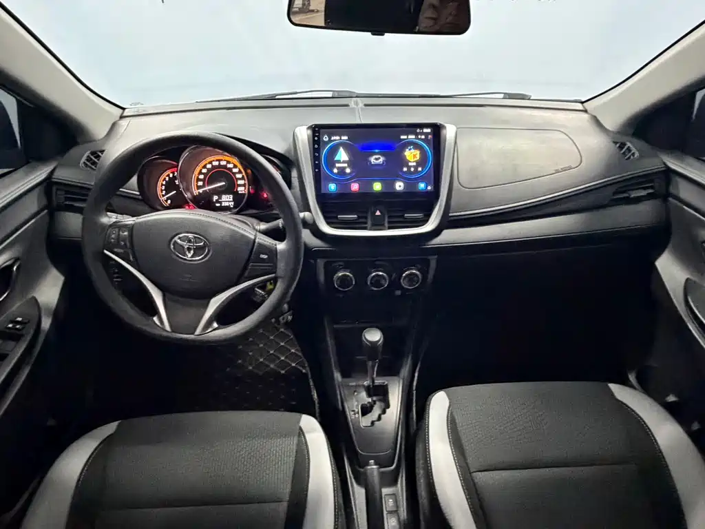 TOYOTA YARIS L ZHIXUAN