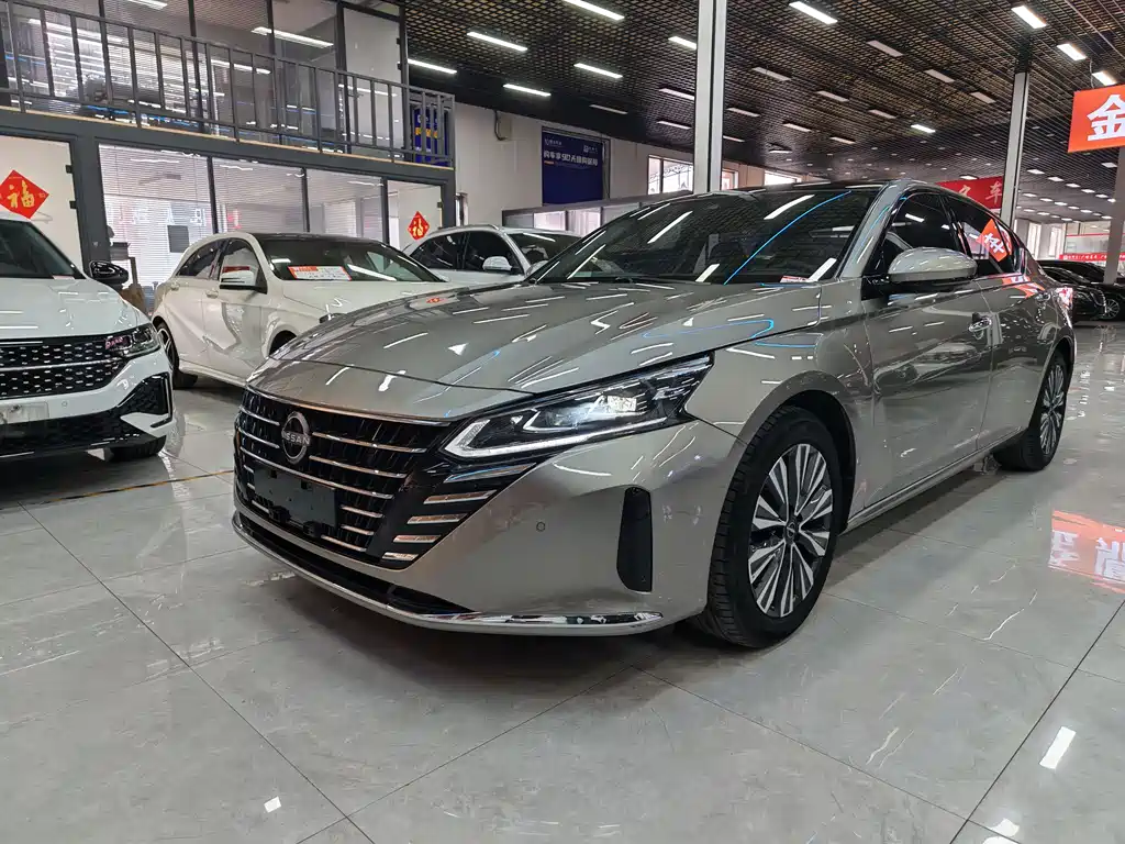 Nissan Teana 2023