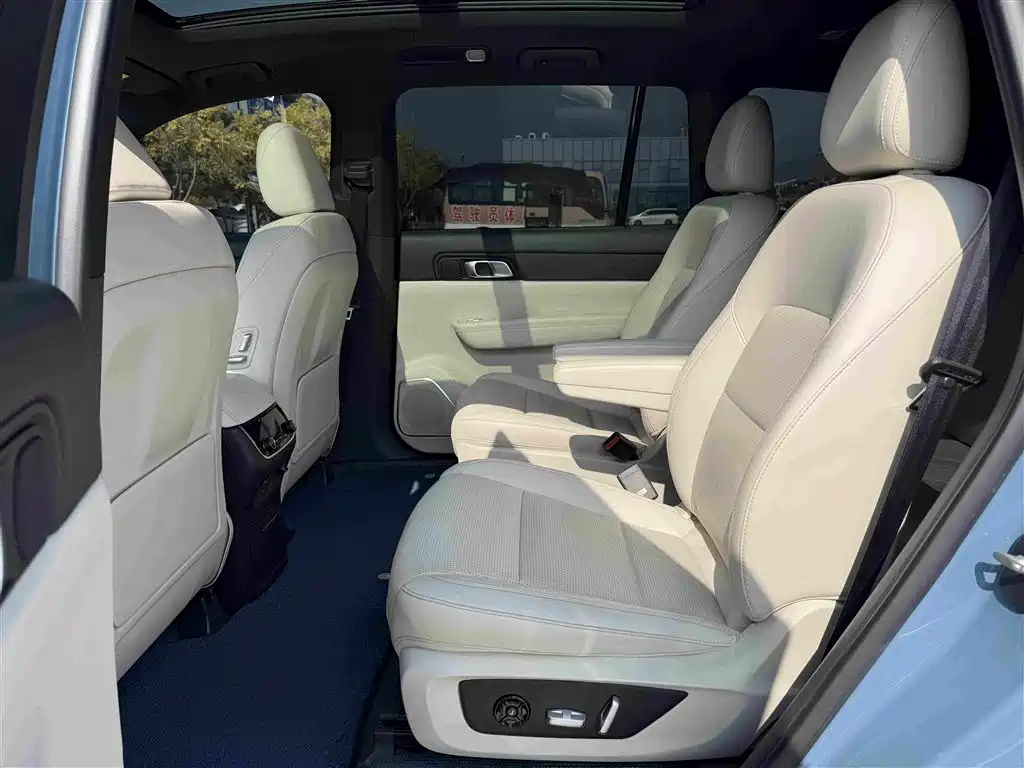 Li Auto Li ONE — миниатюра 14