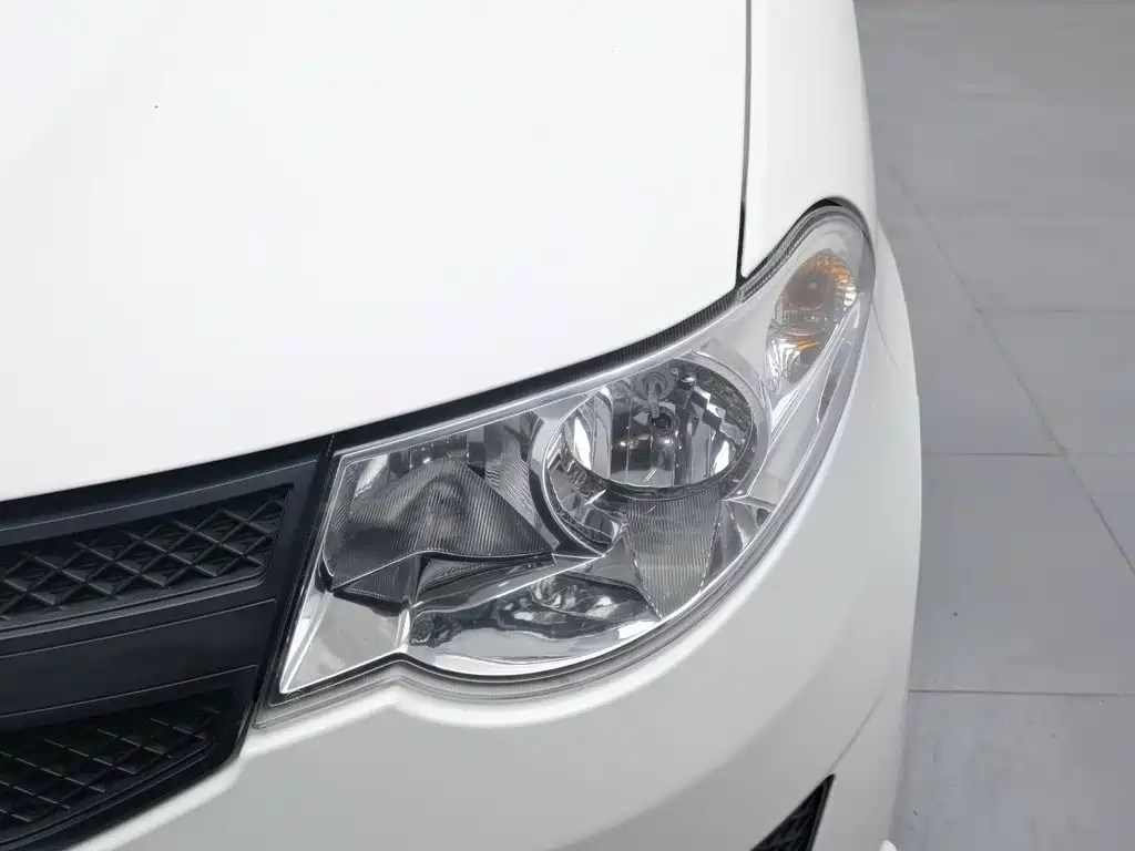 Wuling Hongguang — миниатюра 7