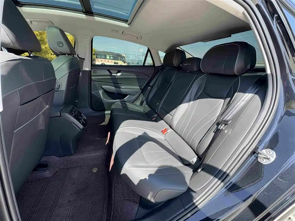 Volkswagen Passat — миниатюра 14