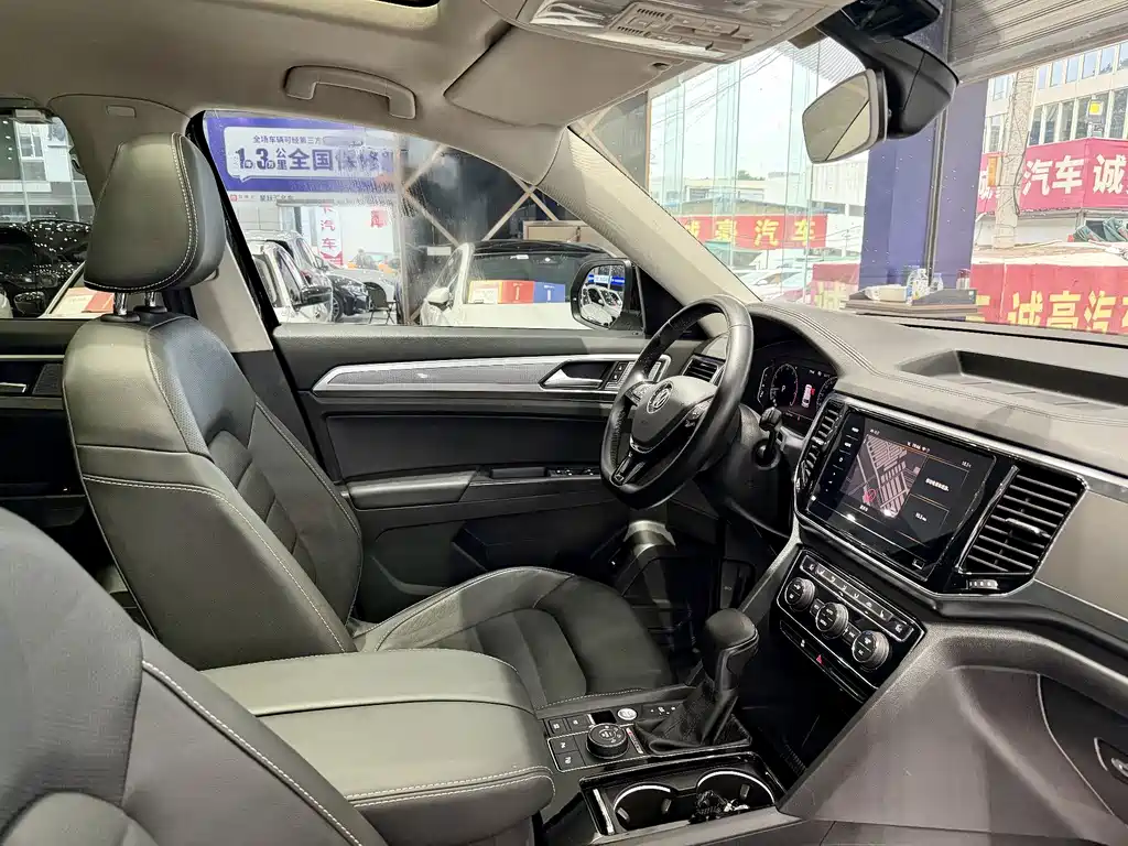 Volkswagen Teramont — миниатюра 12