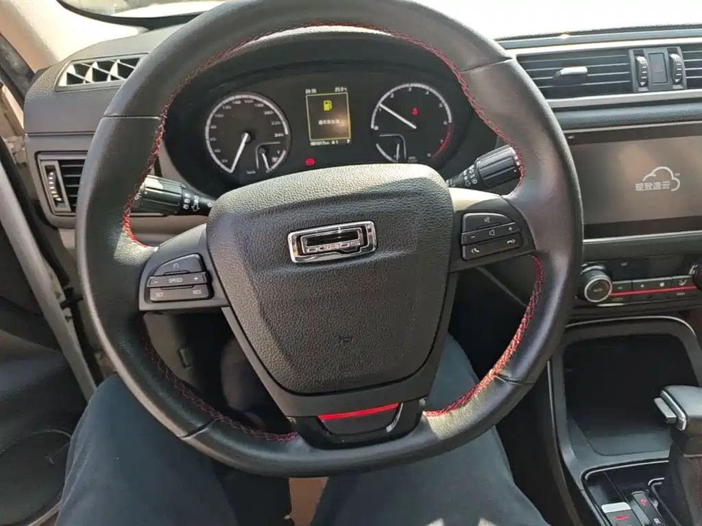 Qoros Qoros 5 — миниатюра 11