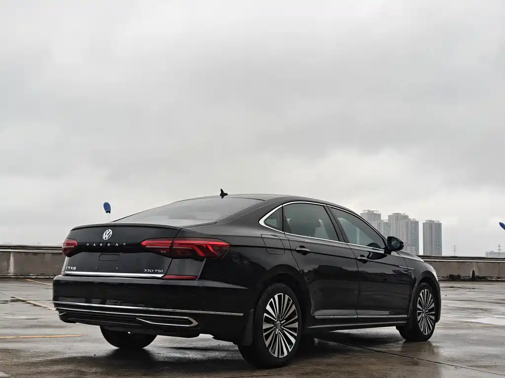 Volkswagen Passat — миниатюра 3