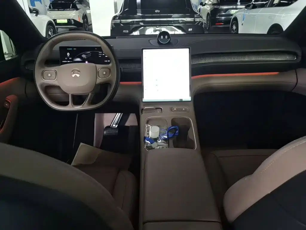NIO ES6 — миниатюра 10