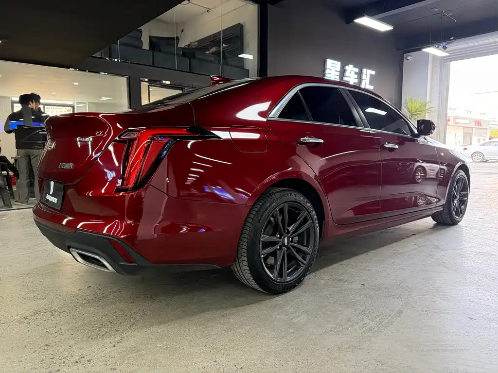 CADILLAC CT4