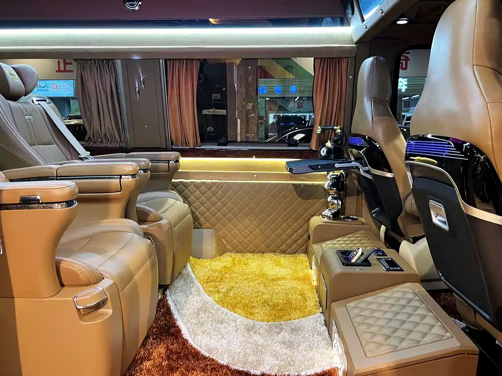 Ford E350 — миниатюра 14