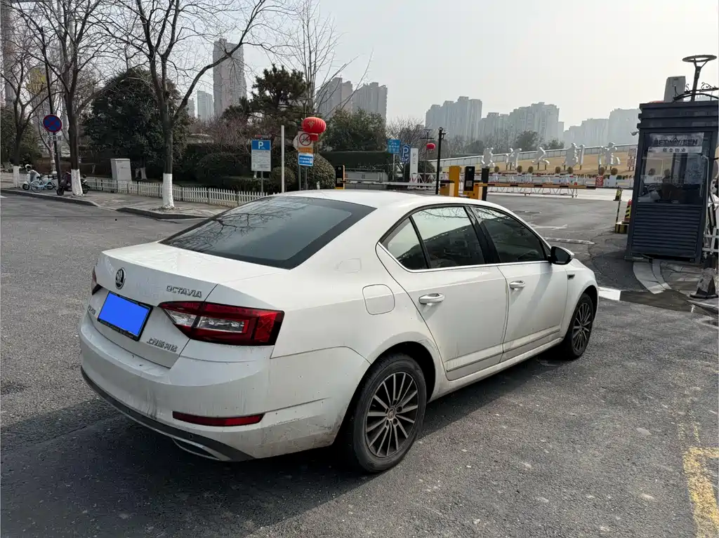 SKODA OCTAVIA