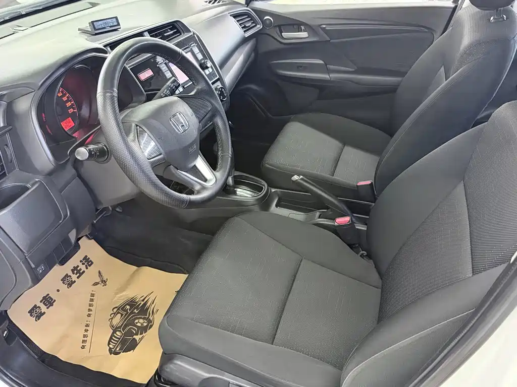 Honda Fit — миниатюра 7