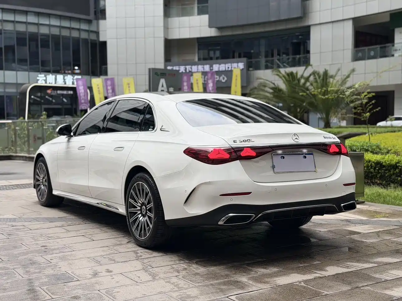 Mercedes-Benz E-Class 2024 Белый из Китая, фото 4