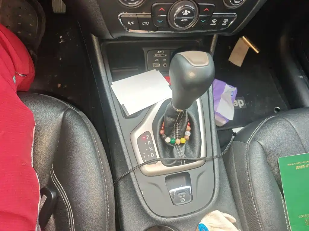 Jeep Cherokee — миниатюра 11