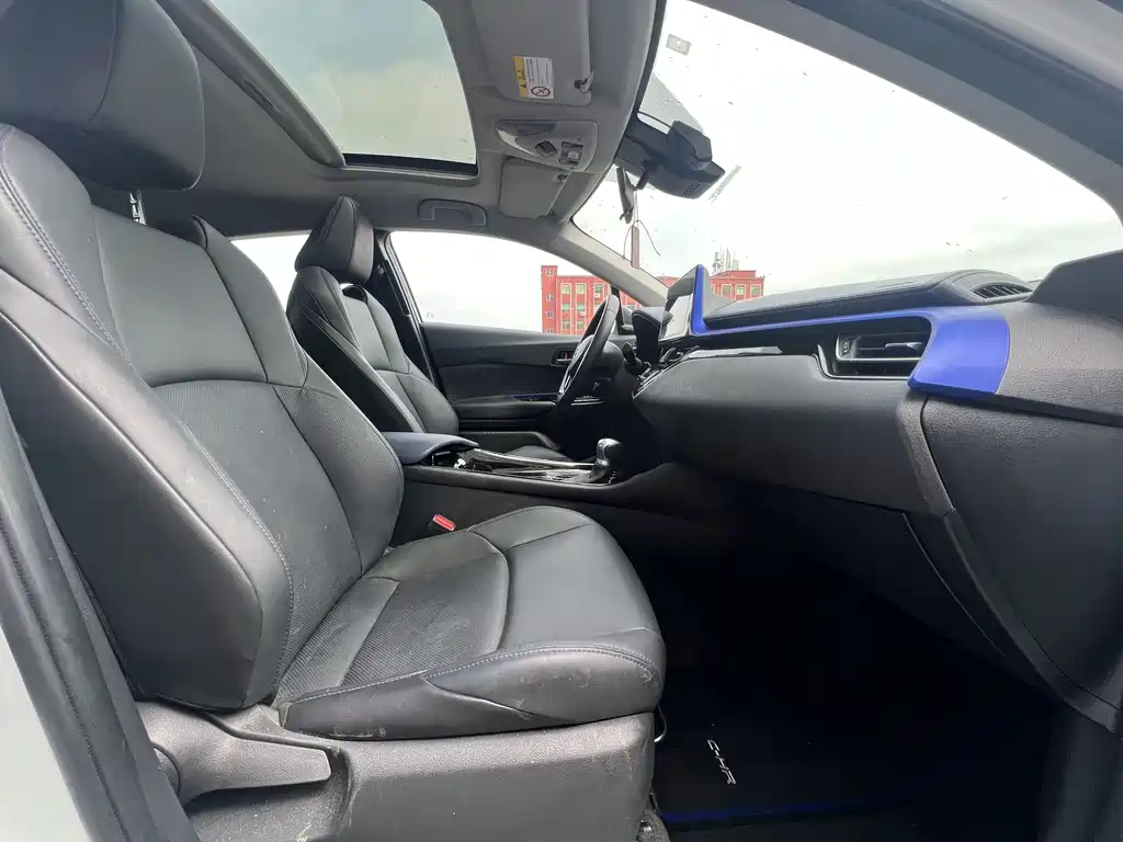 TOYOTA C HR