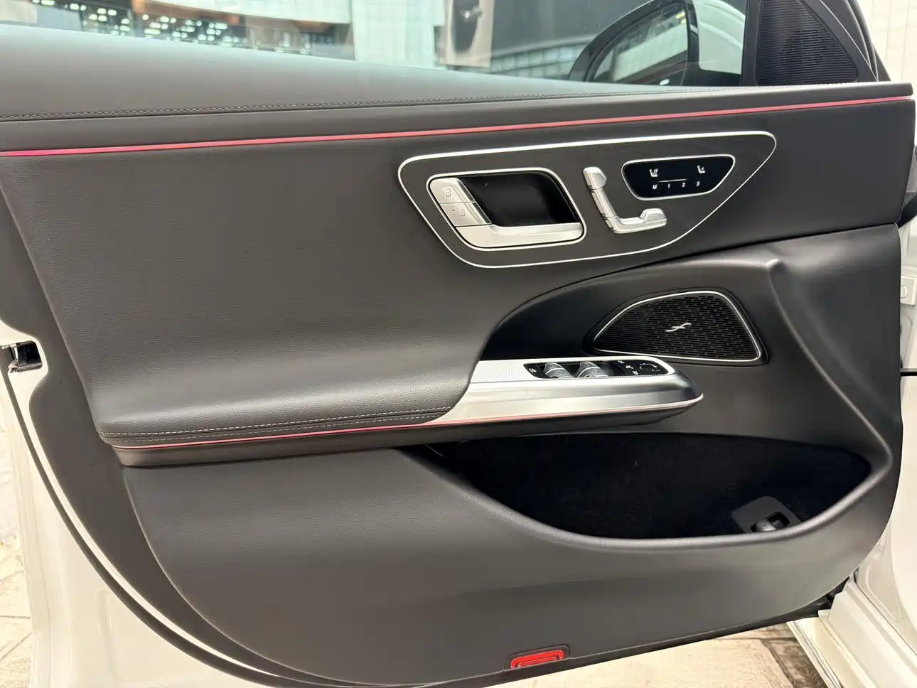 Mercedes-Benz E-Class 2024 Белый из Китая, фото 5