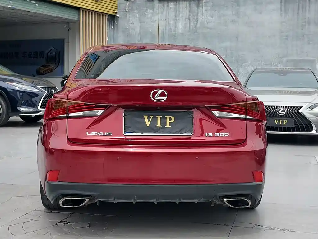 Lexus IS 2017 300 F SPORT