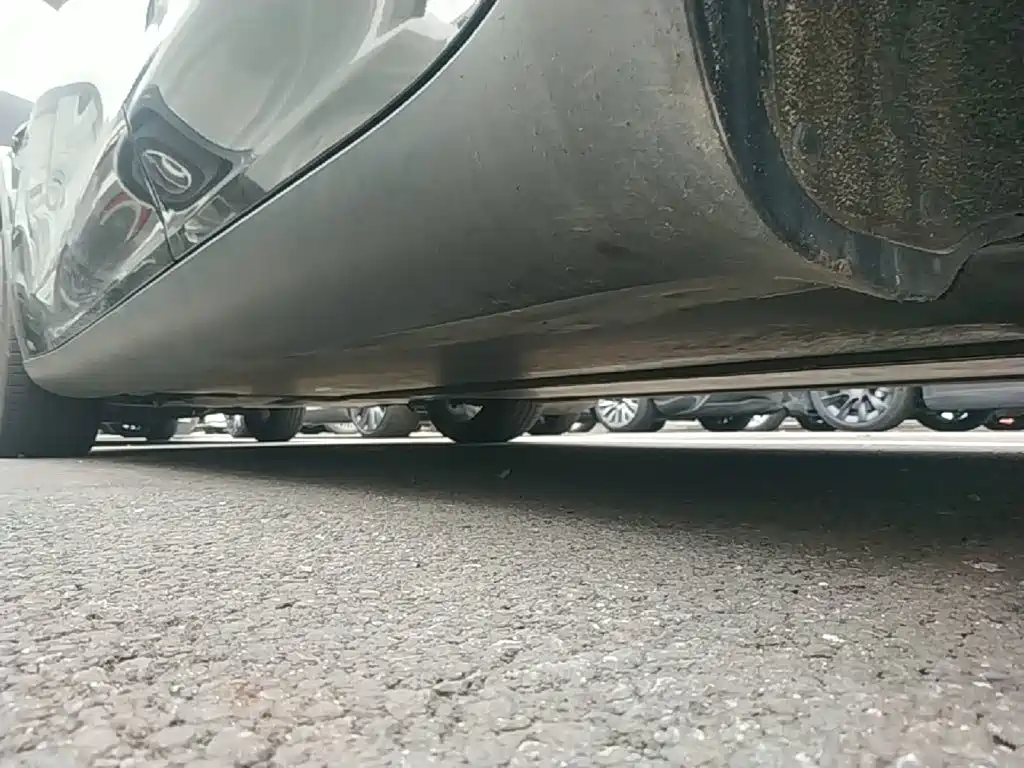 Tesla Model Y — миниатюра 22