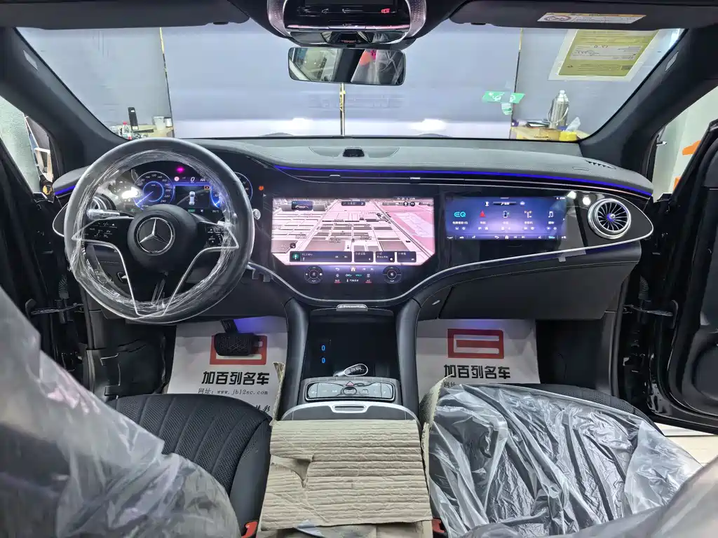 Mercedes-Benz EQS SUV — миниатюра 9