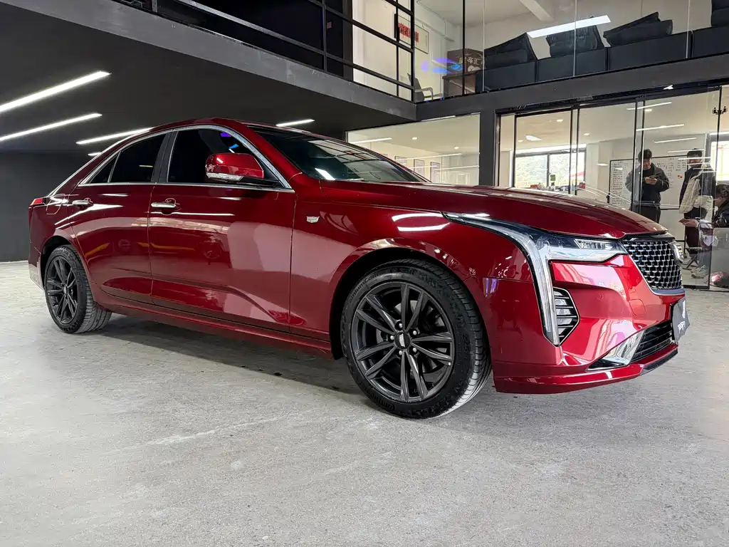 CADILLAC CT4