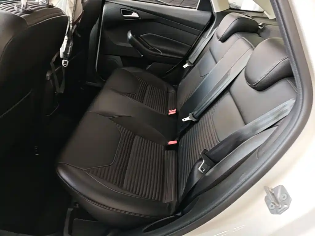 Ford Focus — миниатюра 17