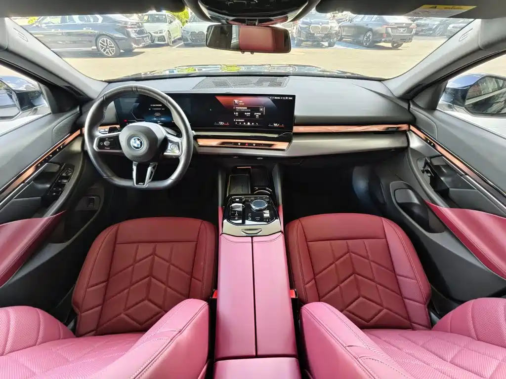 BMW i5 — миниатюра 14