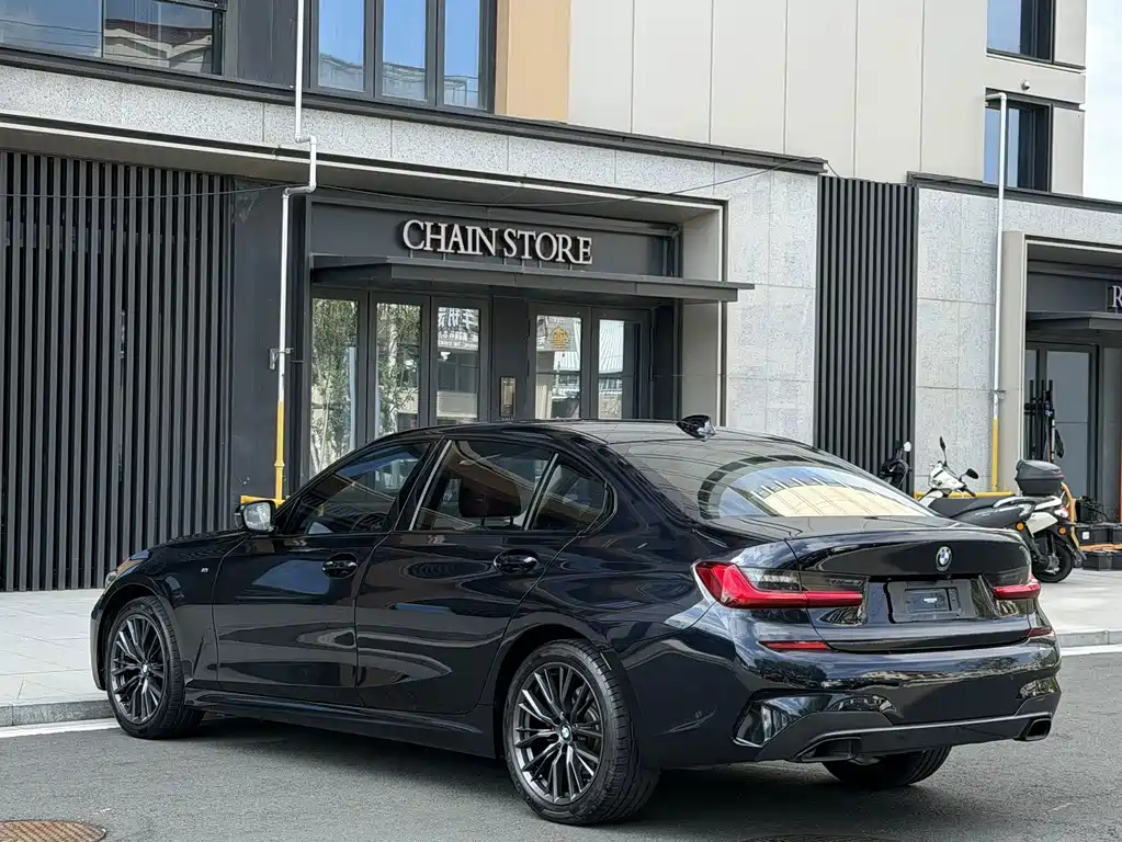 BMW 3 Series — миниатюра 15