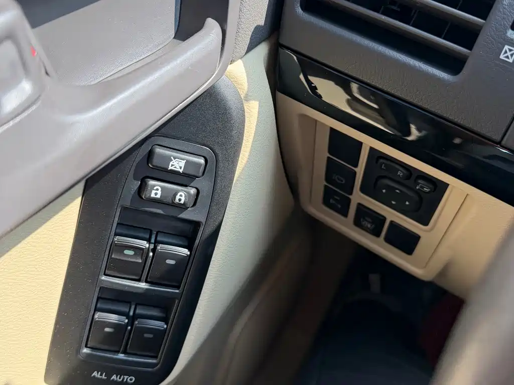 Toyota Prado (Import) — миниатюра 18
