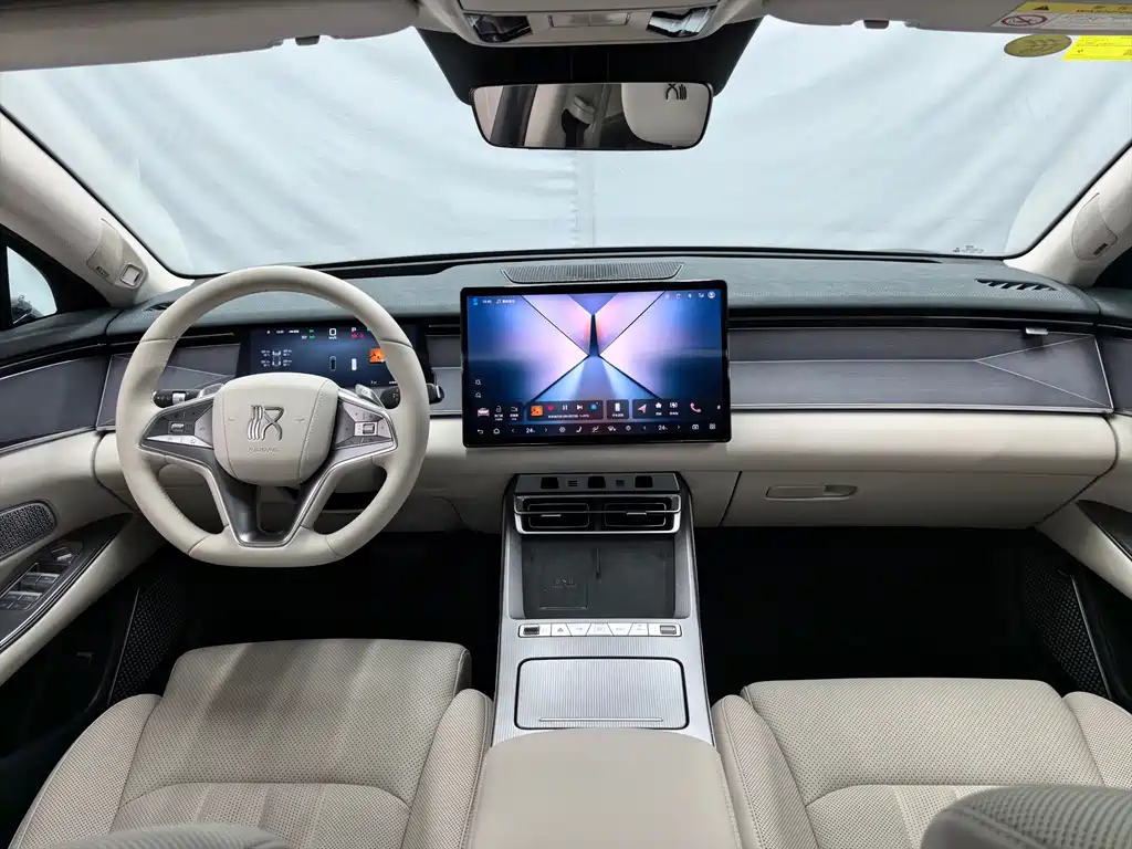BYD Han L 2025 DM-i 200KM Flagship