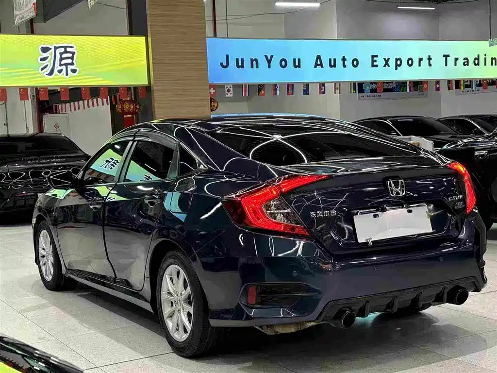 Honda Civic — миниатюра 13