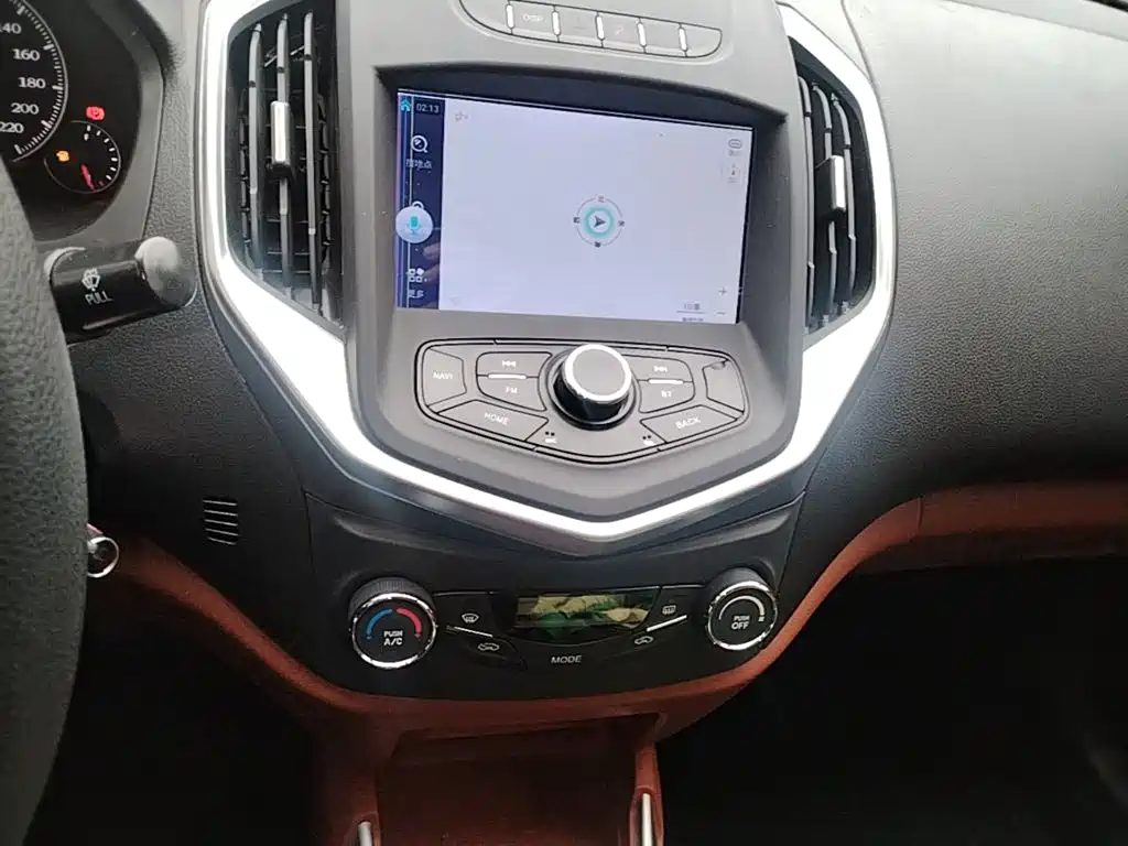 Geely King Kong — миниатюра 13