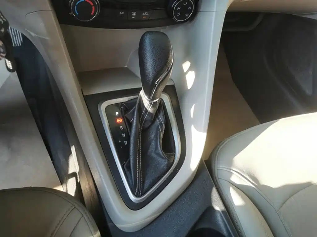 Buick Excelle — миниатюра 14