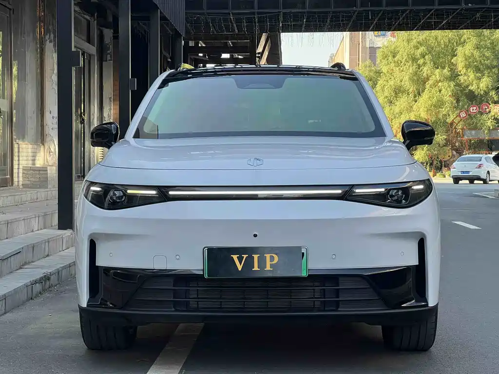 ZERO-RUNNING CAR ZERO RUN C16